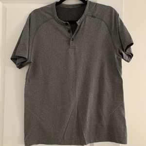 Men’s Lululemon TShirt - L